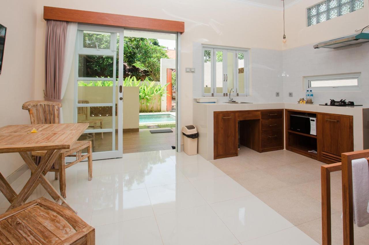 Bed and Breakfast Donguri House Bali Jimbaran Esterno foto